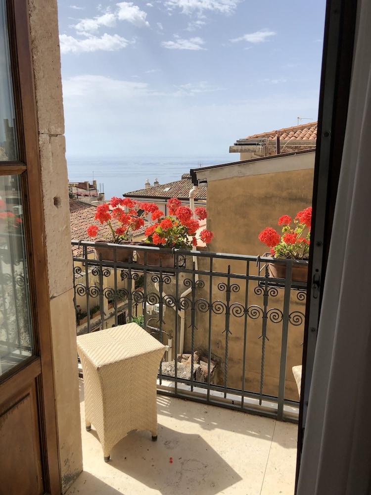 Hotel El Jebel Taormina